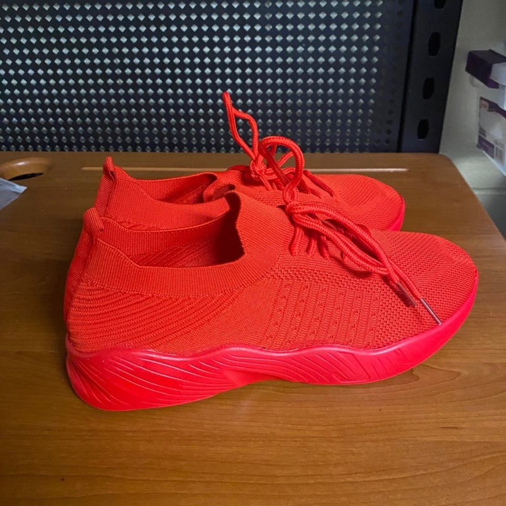 Red Fashion Sneakers / Tennis Shoes